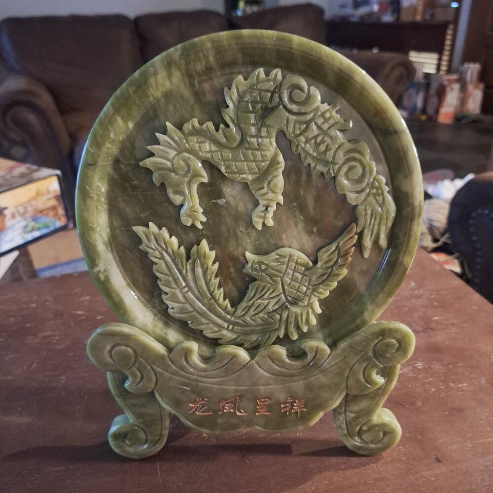 100% Chinese natural jade hand carved statue of dragon & phoenix RR388